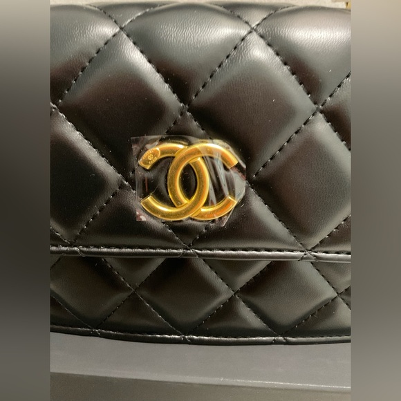 Chanel crossbody ghw vip gwp - Picture 3 of 8